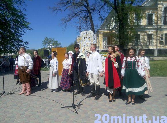 Новини Кам'янця-Подільського - фото з У Кам’янці відкрили магічний турсезон-2018 (ФОТО) У Кам’янці відкрили магічний турсезон-2018 (ФОТО), фото №3 на сайті 20minut.ua