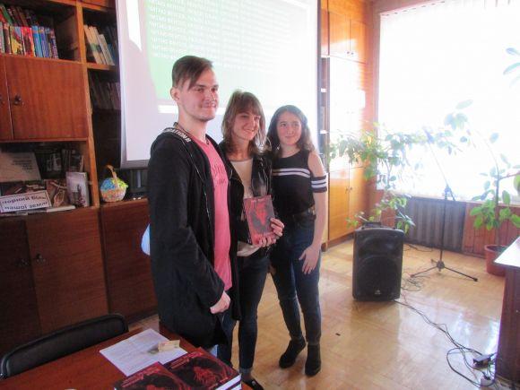 Новини Козятина - фото з Назар Мулик презентував “Кров Дракона” (ФОТО + ВІДЕО) Назар Мулик презентував “Кров Дракона” (ФОТО + ВІДЕО), фото №13 на сайті 20minut.ua