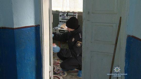 Вдала, що мертва. На Вінниччині затримали злочинців, які нападали на пенсіонерів, фото №1 на сайті 20minut.ua