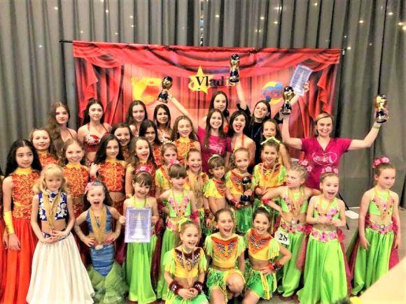 Новини Вінниці - фото з Вінничани привезли 90 перемог з фестивалю східного танцю Вінничани привезли 90 перемог з фестивалю східного танцю, фото №1 на сайті 20minut.ua