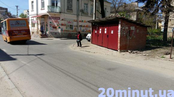 Новини Тернополя - фото з Конфлікт: на Новому світі ОСББ закрило сміттєвий майданчик, бо люди перетворили його на сміттєзвалище Конфлікт: на Новому світі ОСББ закрило сміттєвий майданчик, бо люди перетворили його на сміттєзвалище, фото №2 на сайті 20minut.ua