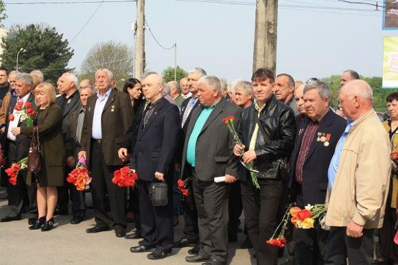 Хмельничани вшанували ліквідаторів Чорнобильської катастрофи, фото №1 на сайті vsim.ua