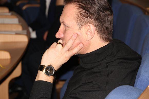 «Люстрація» облради або чому вінницькі депутати бояться сидіти під люстрою у залі засідань?, фото №2 на сайті 20minut.ua