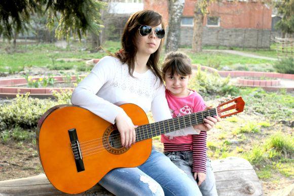 Новини Вінниці - фото з Життя "у темряві". Як вінничанка втратила зір, але не опустила руки і створила рок-гурт Життя "у темряві". Як вінничанка втратила зір, але не опустила руки і створила рок-гурт, фото №4 на сайті 20minut.ua