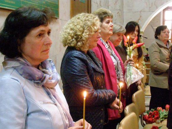Новини Житомира - фото з Житомир: рятувальники зустрілися із родинами  померлих ліквідаторів наслідки аварії на ЧАЕС та взяли участь у молебні Житомир: рятувальники зустрілися із родинами  померлих ліквідаторів наслідки аварії на ЧАЕС та взяли участь у молебні, фото №2 на сайті 20minut.ua