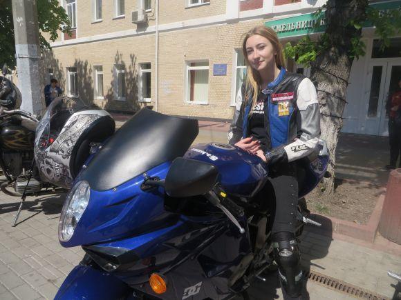 Новини Хмельницького - фото з Під рев "залізних коней": у Хмельницькому байкери відкрили мотосезон (ФОТО) Під рев "залізних коней": у Хмельницькому байкери відкрили мотосезон (ФОТО), фото №1 на сайті vsim.ua