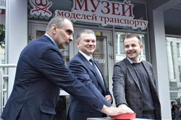 Новини Вінниці - фото з Під звуки джазу відкрили музей моделей транспорту. Що там є? Під звуки джазу відкрили музей моделей транспорту. Що там є?, фото №3 на сайті 20minut.ua