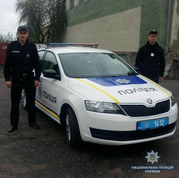 У Липовці п'яний чоловік за кермом «ВАЗу» тікав від поліції та в'їхав у річку, фото №1 на сайті 20minut.ua