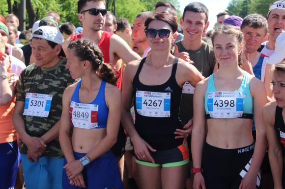Новини Вінниці - фото з AUTO.RIA Вінниця Напівмарафон. Хто переміг у наймасовішому забігу? AUTO.RIA Вінниця Напівмарафон. Хто переміг у наймасовішому забігу?, фото №1 на сайті 20minut.ua
