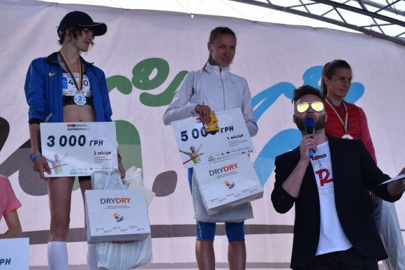 Новини Вінниці - фото з AUTO.RIA Вінниця Напівмарафон. Хто переміг у наймасовішому забігу? AUTO.RIA Вінниця Напівмарафон. Хто переміг у наймасовішому забігу?, фото №14 на сайті 20minut.ua