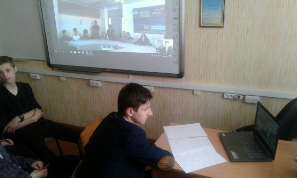 Новини Вінниці - фото з У школах проводять уроки по Скайпу: діти співпрацюють із ізраїльськими школярами У школах проводять уроки по Скайпу: діти співпрацюють із ізраїльськими школярами, фото №6 на сайті 20minut.ua