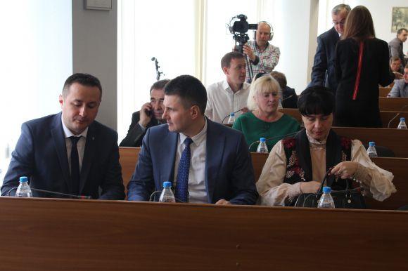 Новини Вінниці - фото з Нове житло, «міський» Нацбанк та економія для шкіл. Огляд рішень сесії міськради Нове житло, «міський» Нацбанк та економія для шкіл. Огляд рішень сесії міськради, фото №10 на сайті 20minut.ua