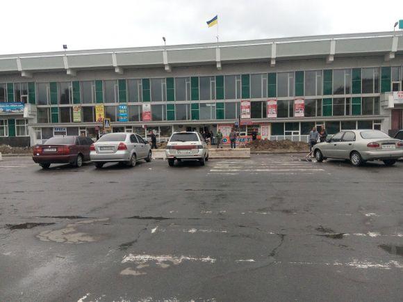 Новини Хмельницького - фото з Привокзальну площу ремонтує фірма, яку підозрюють у відмиванні грошей Привокзальну площу ремонтує фірма, яку підозрюють у відмиванні грошей, фото №5 на сайті vsim.ua