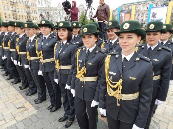 Новини Хмельницького - фото з На Софійській площі у Києві Порошенко вручив дипломи прикордонникам На Софійській площі у Києві Порошенко вручив дипломи прикордонникам, фото №5 на сайті vsim.ua