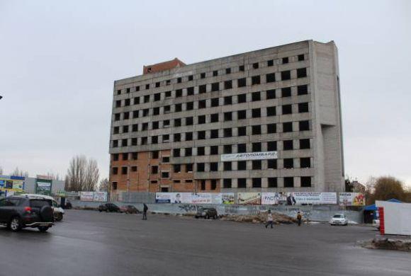 Новини Вінниці - фото з Де житло переселенцям? Півтисячі людей збираються на мітинг перед мерією Де житло переселенцям? Півтисячі людей збираються на мітинг перед мерією, фото №1 на сайті 20minut.ua