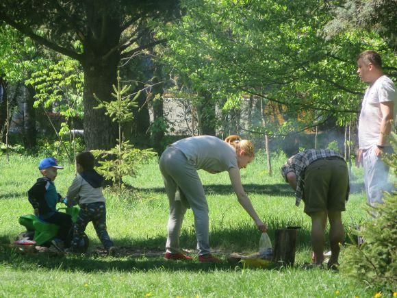 Всі на пікнік: хмельничани вибрались у Дендропарк на шашлики, фото №12 на сайті vsim.ua