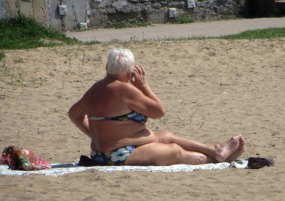 Новини Хмельницького - фото з Сезон купання і засмаги відкрито: 25 фото з хмельницького пляжу Сезон купання і засмаги відкрито: 25 фото з хмельницького пляжу, фото №7 на сайті vsim.ua