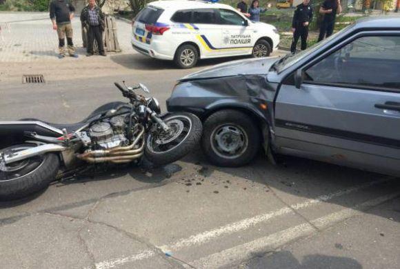 Новини Хмельницького - фото з Дві смерті на дорозі і 27 п’яних за кермом: хроніка ДТП у Хмельницькому Дві смерті на дорозі і 27 п’яних за кермом: хроніка ДТП у Хмельницькому, фото №1 на сайті vsim.ua