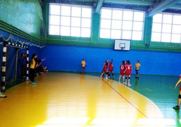 Новини Хмельницького - фото з Хмельничанки стали найкращими на відкритому чемпіонаті міста з гандболу Хмельничанки стали найкращими на відкритому чемпіонаті міста з гандболу, фото №1 на сайті vsim.ua