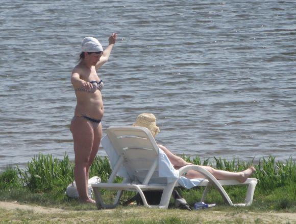 Новини Хмельницького - фото з Сезон купання і засмаги відкрито: 25 фото з хмельницького пляжу Сезон купання і засмаги відкрито: 25 фото з хмельницького пляжу, фото №18 на сайті vsim.ua