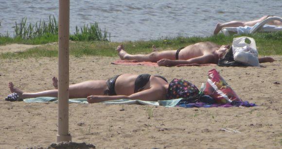 Новини Хмельницького - фото з Сезон купання і засмаги відкрито: 25 фото з хмельницького пляжу Сезон купання і засмаги відкрито: 25 фото з хмельницького пляжу, фото №10 на сайті vsim.ua