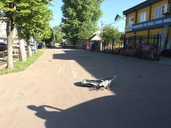 Новини Житомира - фото з Подробиці моторошної ранкової аварії у Житомирі. ВІДЕО Подробиці моторошної ранкової аварії у Житомирі. ВІДЕО, фото №1 на сайті 20minut.ua