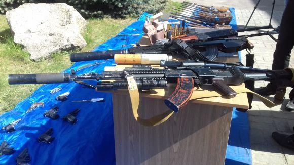 Упродовж квітня жителі Житомирщини принесли до поліції 263 одиниці зброї, фото №3 на сайті 20minut.ua