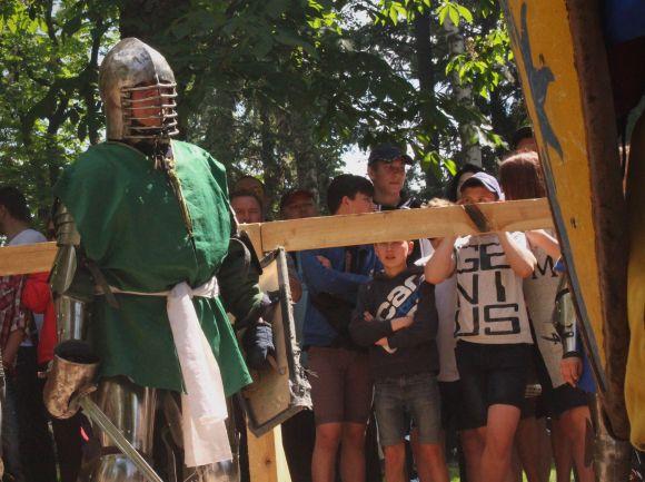 Живі фонтани та лицарські бої на День Європи: що відбувалося у центрі Вінниці (ФОТОРЕПОРТАЖ), фото №5 на сайті 20minut.ua