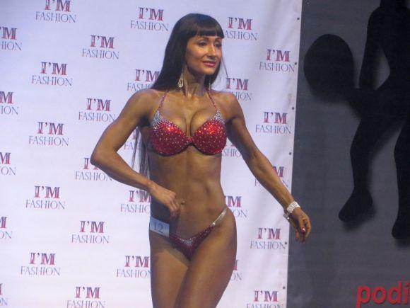 Новини Хмельницького - фото з Красиві, стрункі та підкачані спортсмени хизувалися тілами у Хмельницькому Красиві, стрункі та підкачані спортсмени хизувалися тілами у Хмельницькому, фото №1 на сайті vsim.ua