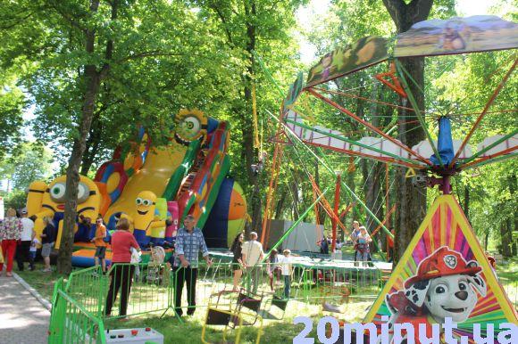 Вареники, капусняк, пісні, лицарські бої.  Як у Збаражі святкували День міста та відкриття туристичного сезону, фото №7 на сайті 20minut.ua