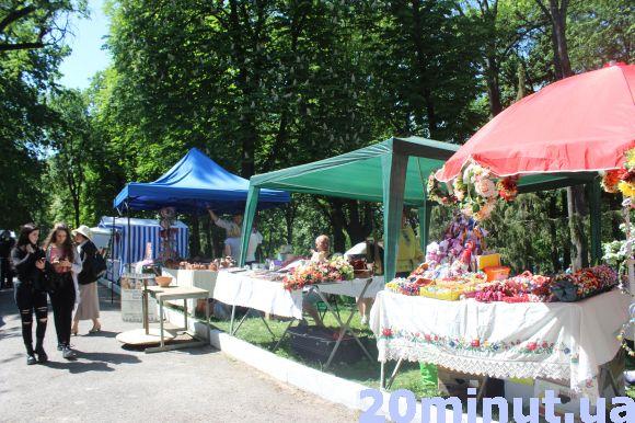 Вареники, капусняк, пісні, лицарські бої.  Як у Збаражі святкували День міста та відкриття туристичного сезону, фото №6 на сайті 20minut.ua