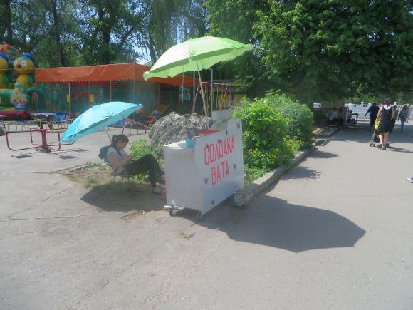 Новини Хмельницького - фото з Що з’їсти і на чому покататися в парку Чекмана: ціни і розклад
