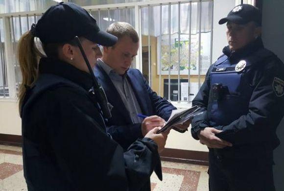 Новини Вінниці - фото з Гучні затримання та врятовані життя: найбільш резонансні випадки за участі «копів» у Вінниці Гучні затримання та врятовані життя: найбільш резонансні випадки за участі «копів» у Вінниці, фото №5 на сайті 20minut.ua