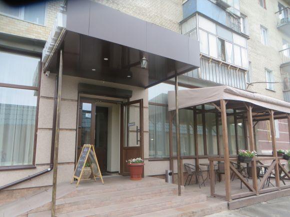 Новини Хмельницького - фото з Перевіряємо хмельницькі їдальні: як годують в кафе "Defilyada" біля філармонії Перевіряємо хмельницькі їдальні: як годують в кафе "Defilyada" біля філармонії, фото №1 на сайті vsim.ua