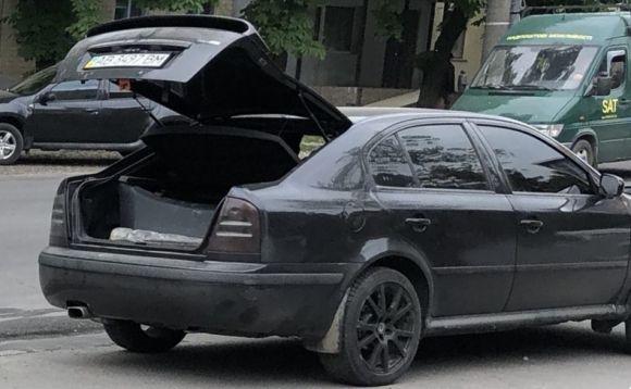Новини Вінниці - фото з Обшук Skoda на 600-річчя: водій — без «прав», у салоні — різні номери від авто Обшук Skoda на 600-річчя: водій — без «прав», у салоні — різні номери від авто, фото №1 на сайті 20minut.ua