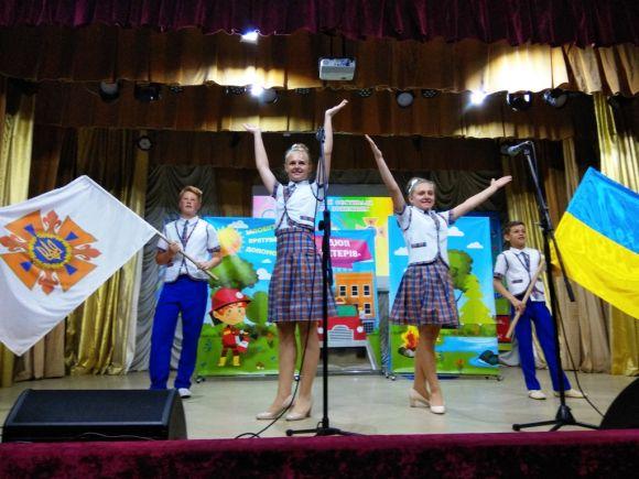 Команда юних пожежних «Тетерів» стала фіналістом відбіркового зонального етапу Фестивалю ДЮП у Житомирі, фото №2 на сайті 20minut.ua