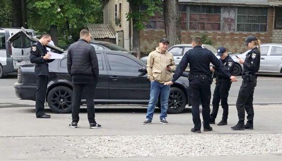 Новини Вінниці - фото з Обшук Skoda на 600-річчя: водій — без «прав», у салоні — різні номери від авто Обшук Skoda на 600-річчя: водій — без «прав», у салоні — різні номери від авто, фото №2 на сайті 20minut.ua