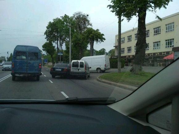 Новини Вінниці - фото з Кримінальна Вінниччина: що поліція зафіксувала 9 травня Кримінальна Вінниччина: що поліція зафіксувала 9 травня, фото №1 на сайті 20minut.ua