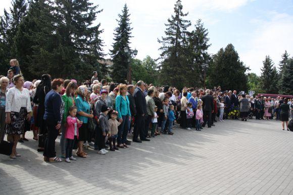 Новини Хмельницького - фото з У День перемоги над нацизмом хмельничани вшанували ветеранів У День перемоги над нацизмом хмельничани вшанували ветеранів, фото №1 на сайті vsim.ua