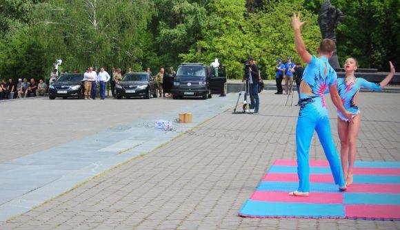 Новини Вінниці - фото з Стрілянина у Вінниці: вибухами та автоматними чергами відкрили змагання бодігардів Стрілянина у Вінниці: вибухами та автоматними чергами відкрили змагання бодігардів, фото №11 на сайті 20minut.ua
