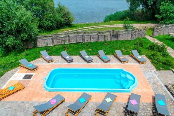 Басейн у Гармаках