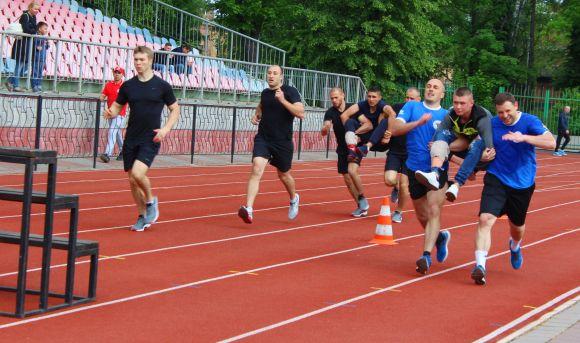 Новини Вінниці - фото з Евакуація VIP-особи: розпочалися змагання бодігардів. Фото та гіфки Евакуація VIP-особи: розпочалися змагання бодігардів. Фото та гіфки, фото №14 на сайті 20minut.ua