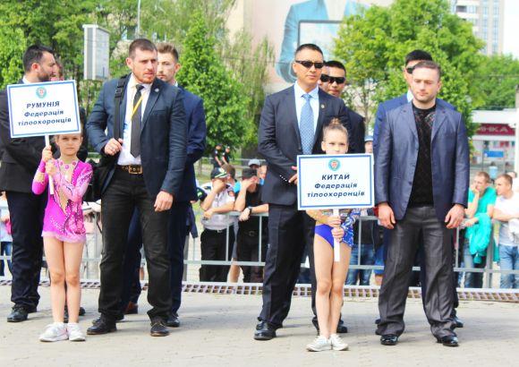 Новини Вінниці - фото з Стрілянина у Вінниці: вибухами та автоматними чергами відкрили змагання бодігардів Стрілянина у Вінниці: вибухами та автоматними чергами відкрили змагання бодігардів, фото №8 на сайті 20minut.ua