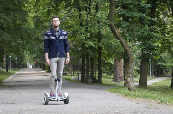 Новини Вінниці - фото з Проїхали на гіроскутері з центру до Старого міста. Як воно? Проїхали на гіроскутері з центру до Старого міста. Як воно?, фото №2 на сайті 20minut.ua