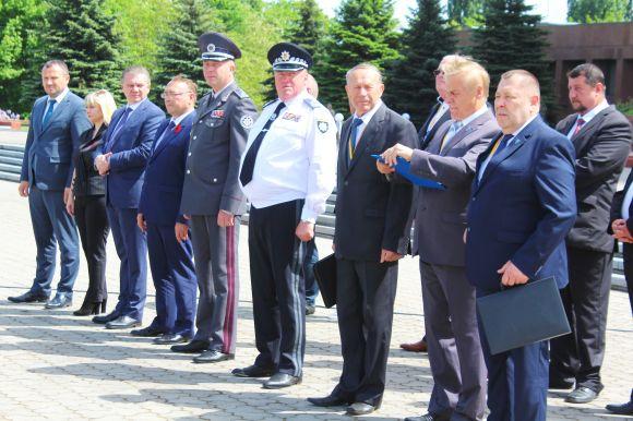 Новини Вінниці - фото з Стрілянина у Вінниці: вибухами та автоматними чергами відкрили змагання бодігардів Стрілянина у Вінниці: вибухами та автоматними чергами відкрили змагання бодігардів, фото №1 на сайті 20minut.ua