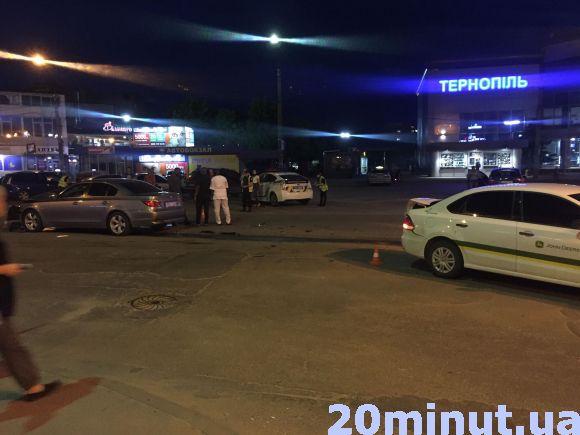 ДТП за участю іноземців біля автовокзалу, фото №1 на сайті 20minut.ua