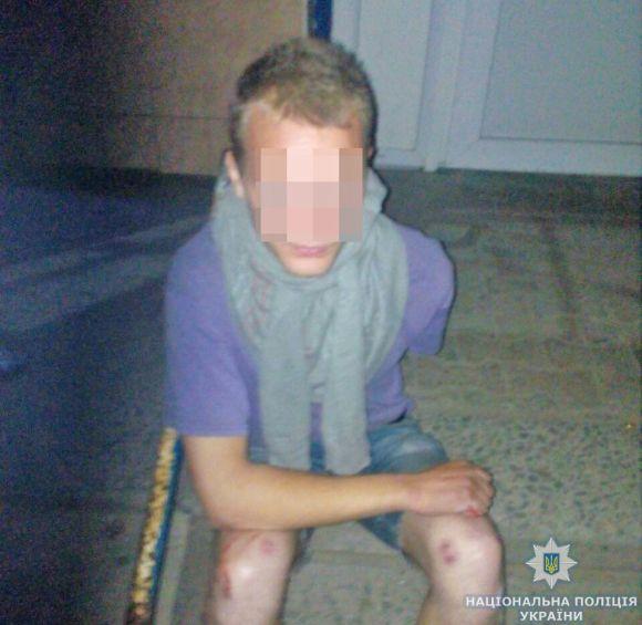 У Житомирі поліцейські охорони затримали чоловіків, які намагались обікрасти магазин у центрі міста, фото №1 на сайті 20minut.ua