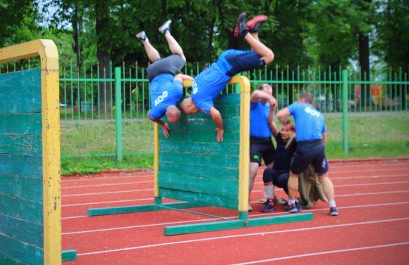 Новини Вінниці - фото з Евакуація VIP-особи: розпочалися змагання бодігардів. Фото та гіфки Евакуація VIP-особи: розпочалися змагання бодігардів. Фото та гіфки, фото №11 на сайті 20minut.ua