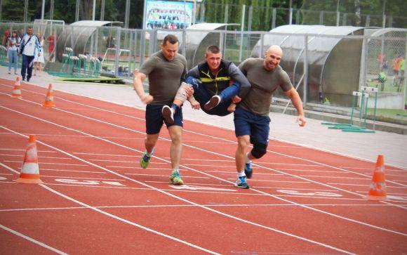 Новини Вінниці - фото з Евакуація VIP-особи: розпочалися змагання бодігардів. Фото та гіфки Евакуація VIP-особи: розпочалися змагання бодігардів. Фото та гіфки, фото №1 на сайті 20minut.ua