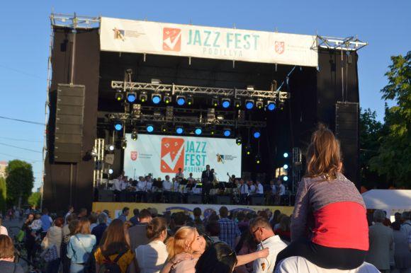 Яким був перший день «Jazz Fest» у Хмельницькому (ФОТО і ВІДЕО), фото №4 на сайті vsim.ua